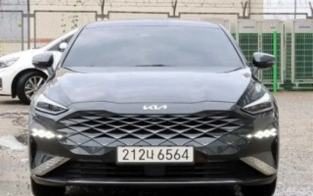 중고차매매 K8 2.5 2WD 매물 사진 16 - 2022/07 92,071km